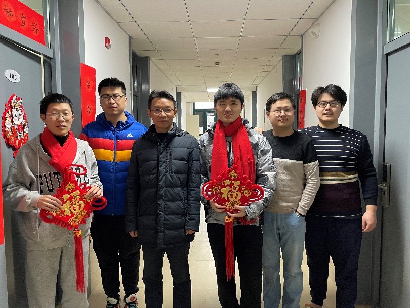 副校长袁浩带队看望慰问春节留校天傅a